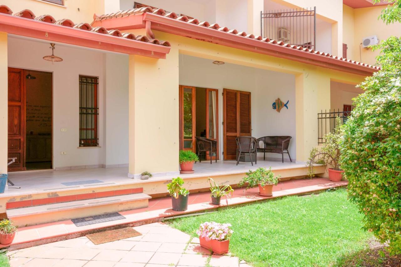 S'Apposentu Affittacamere Pula Exterior foto